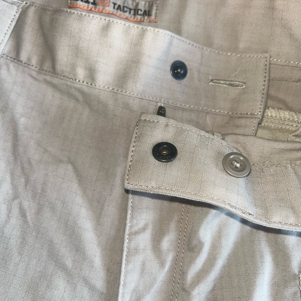 5.11 Tactical Light Tan Cargo Pants - Picture 4 of 10